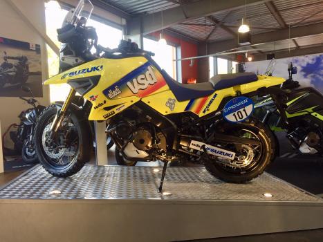PERSONNALISATION MOTO NEUVE