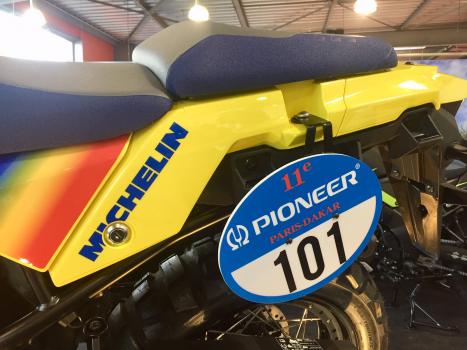 PERSONNALISATION MOTO NEUVE